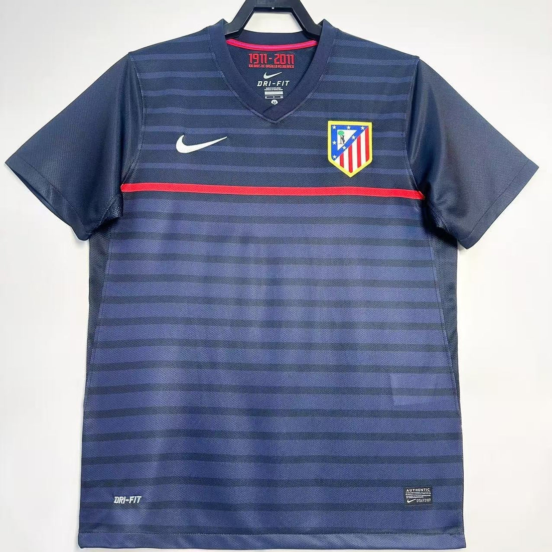 Maillot-Atletico-Madrid-Retro-Vintage-2011-2012-Exterieur-Homme-1