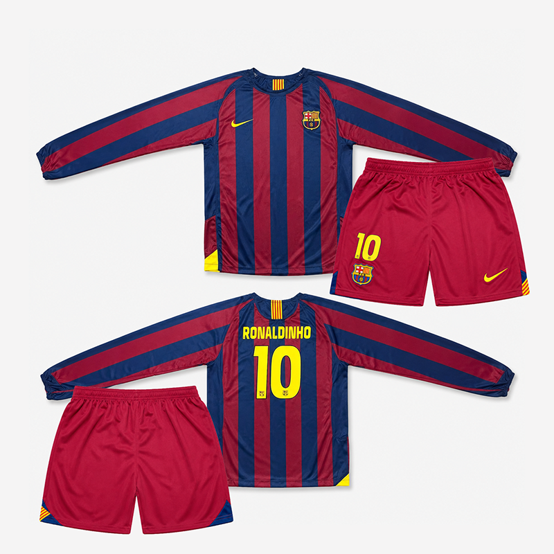 Maillot-Barcelone-Domicile-Kit-Enfant-Ronaldinho-2005-2006-1