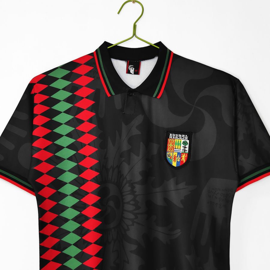 Maillot-Basque-Euskal-Herria-Exterieur-Noir-1994-Vintage-Retro-3
