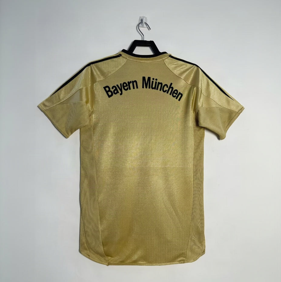 Maillot-Bayern-Munich-Retro-Vintage-2003-2004-Exterieur-Homme-2