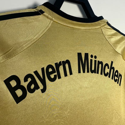 Maillot-Bayern-Munich-Retro-Vintage-2003-2004-Exterieur-Homme-4