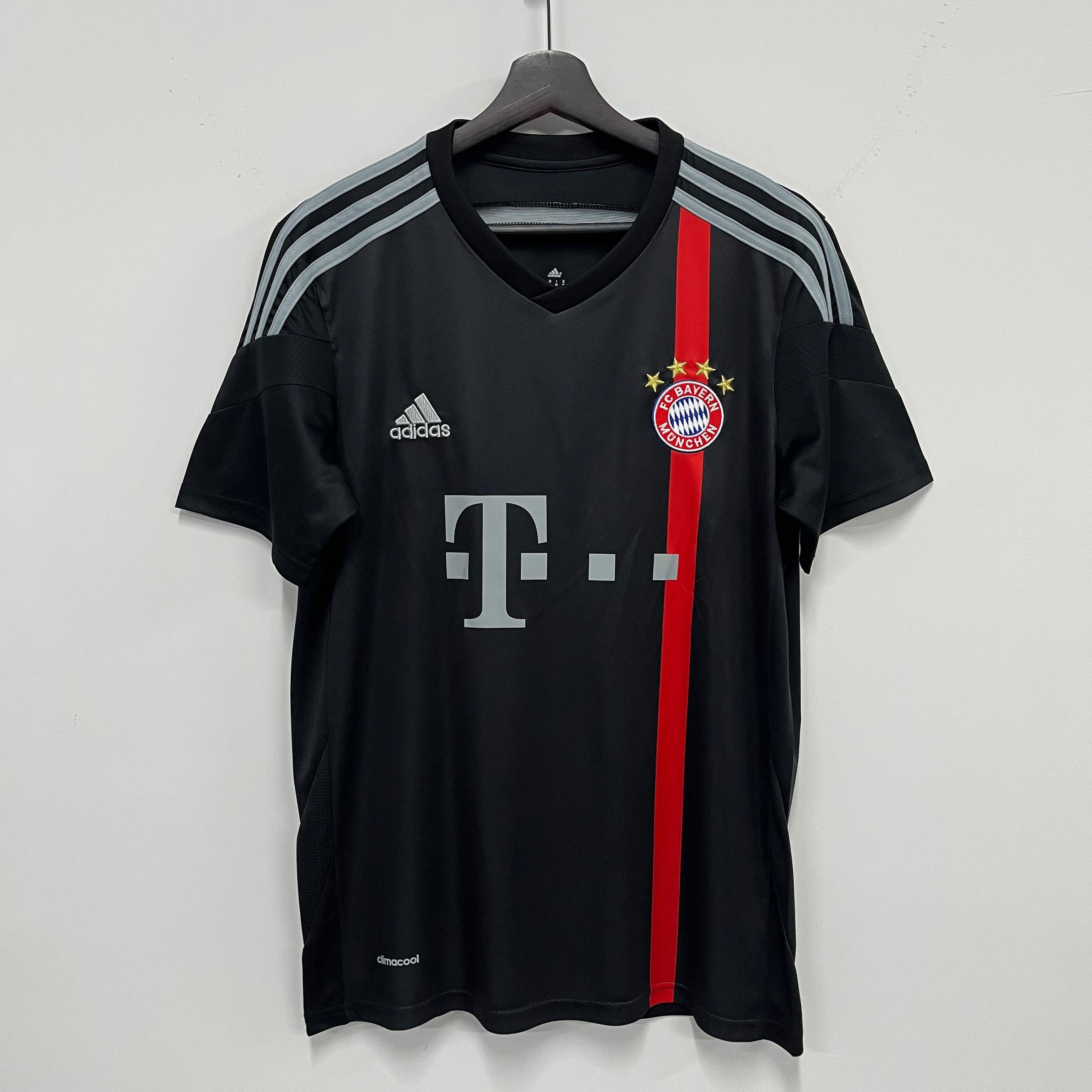 Maillot-Bayern-Munich-Retro-Vintage-2014-2015-Exterieur-Homme-1