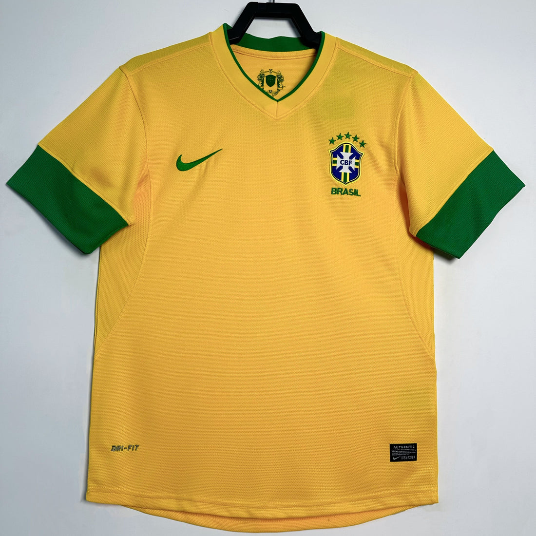 Maillot-Bresil-2012-2013-Domicile-Saison-Vintage-Retro-1