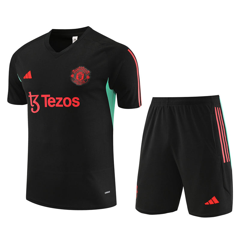 Maillot-Entrainement-Manchester-United-Noir-Homme-2023-2024