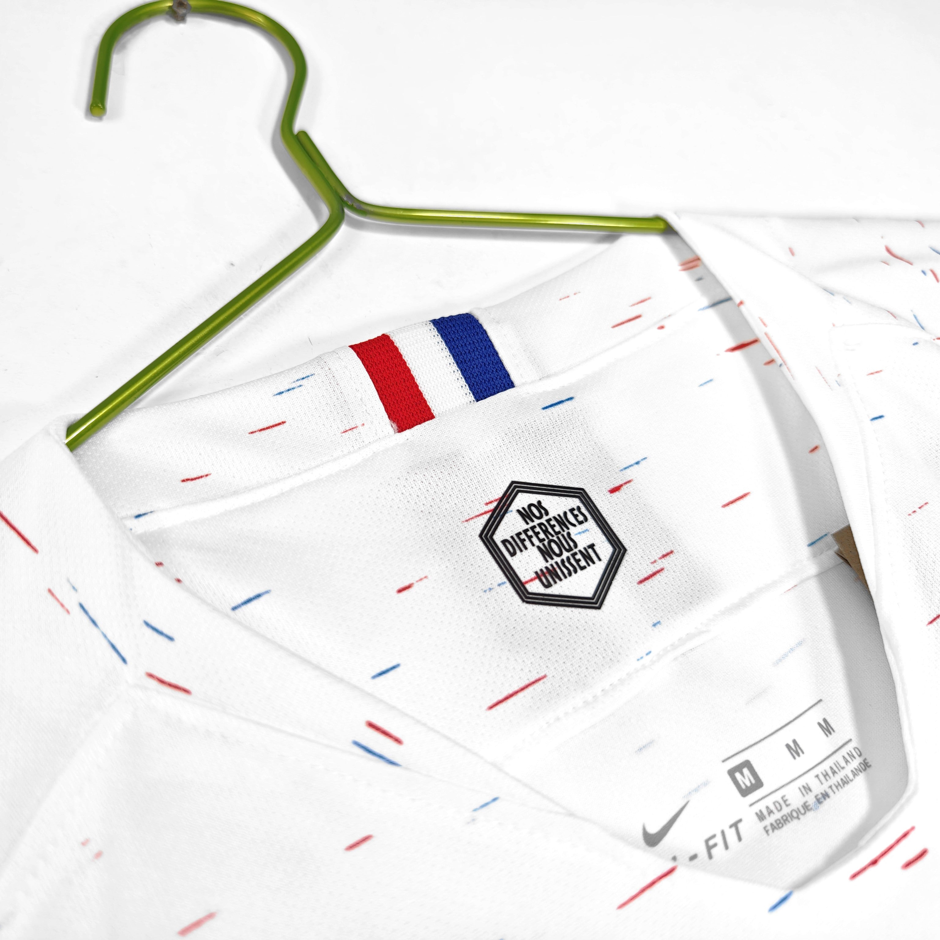 Maillot-France-2018-2019-Exterieur-Vintage-Retro-4