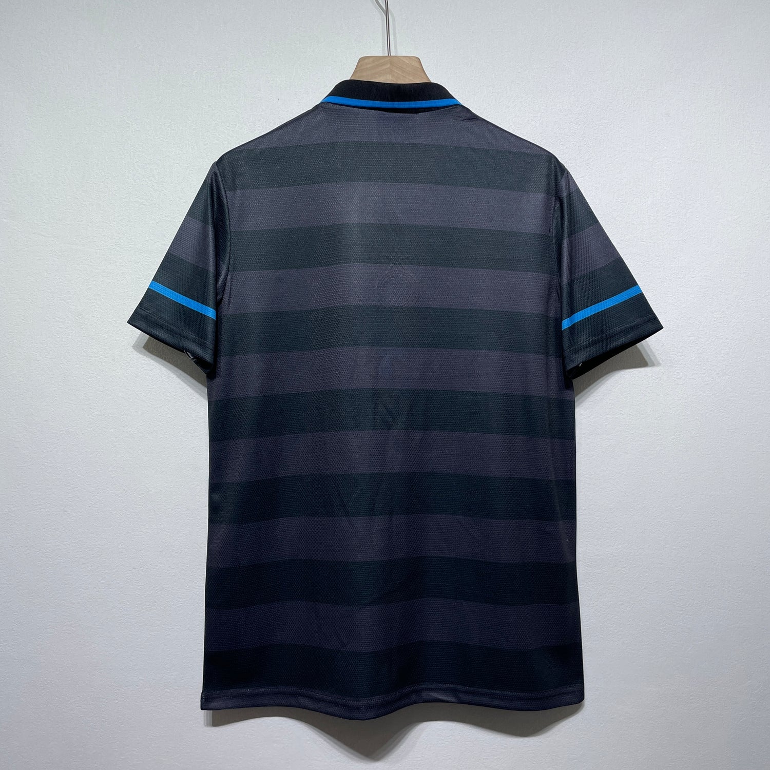 Maillot-Inter-Milan-Retro-Vintage-1997-1998-Third-Homme-2