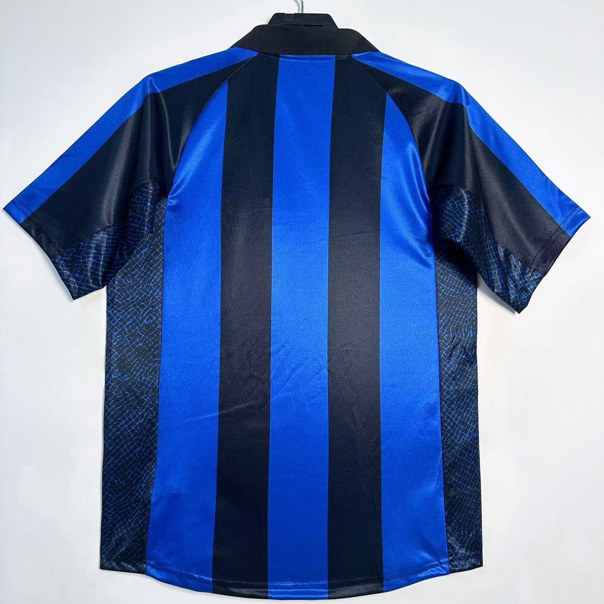 Maillot-Inter-Milan-Retro-Vintage-2001-2002-Domicile-Homme-2