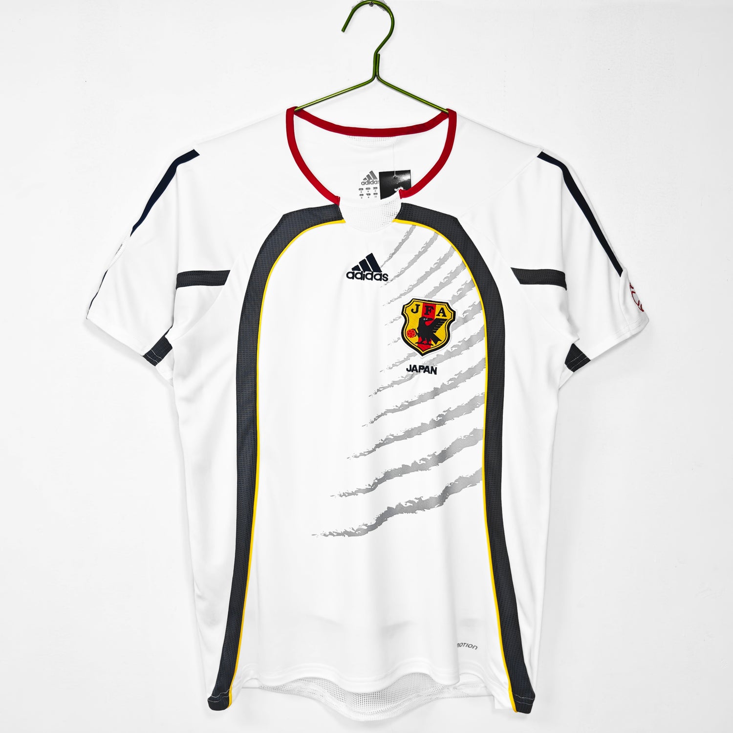 Maillot-Japon-2006-2007-Exterieur-Vintage-Retro-1