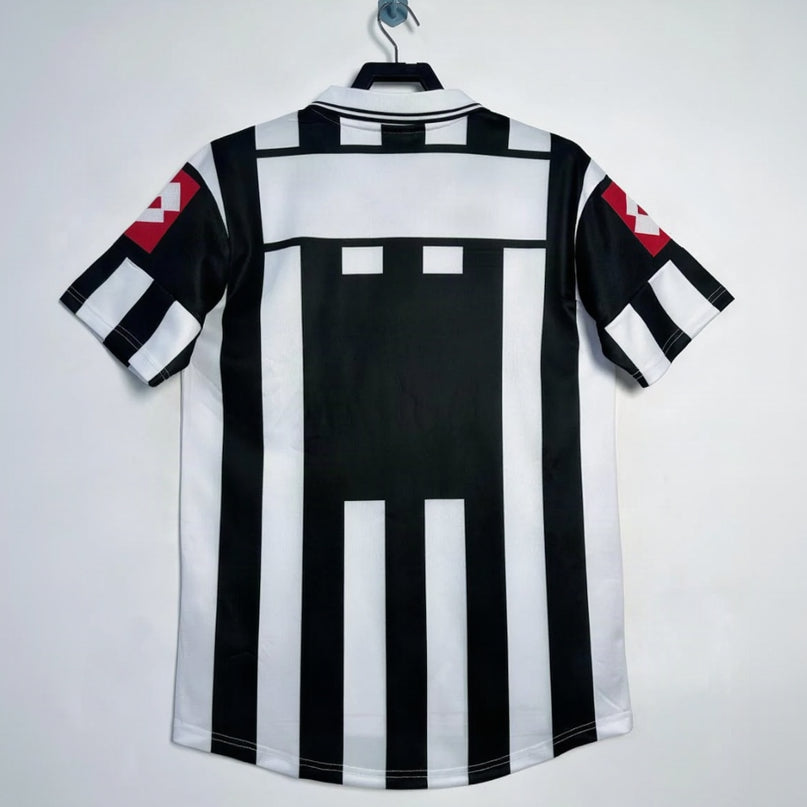 Maillot-Juventus-Retro-Vintage-2001-2002-Domicile-Homme-2