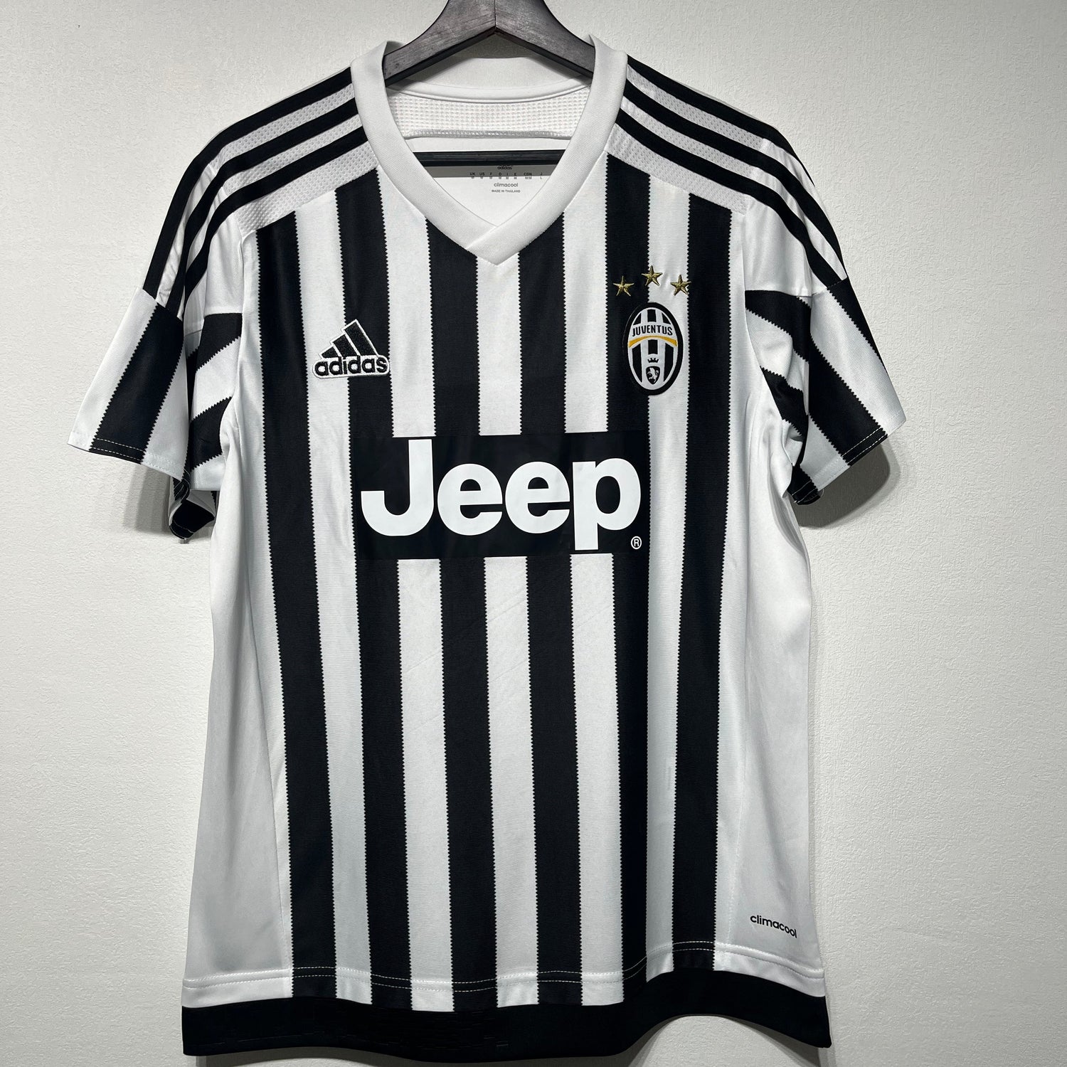 Maillot-Juventus-Retro-Vintage-2015-2016-Domicile-Homme-1