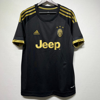 Maillot-Juventus-Retro-Vintage-2015-2016-Third-Homme-1