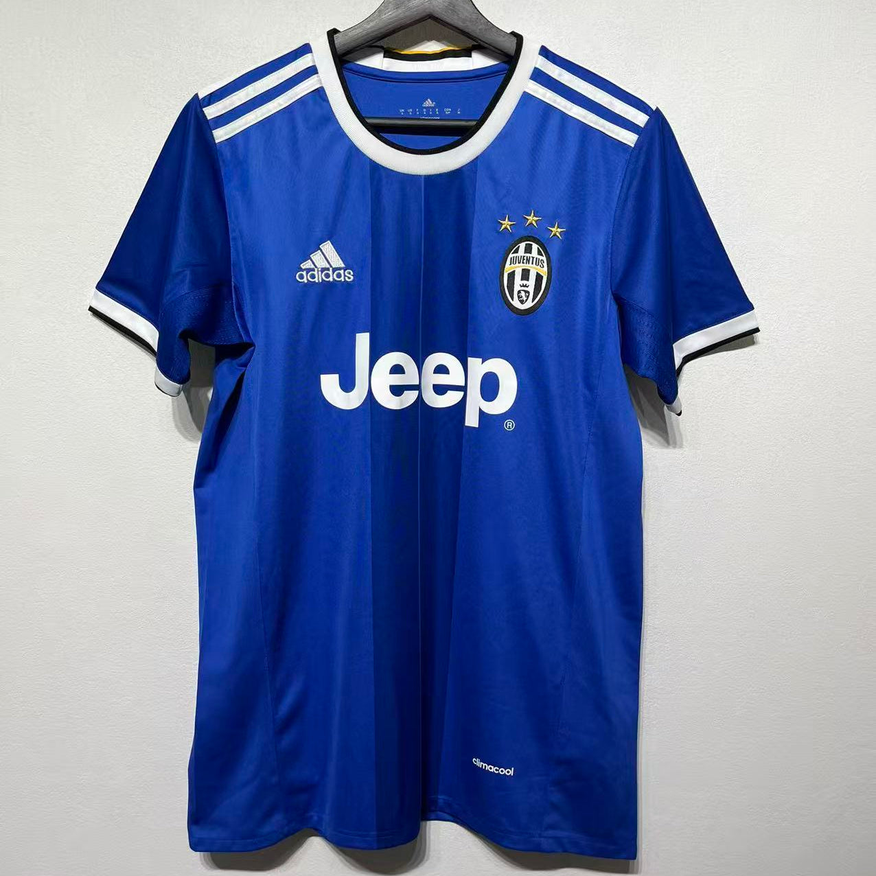 Maillot-Juventus-Retro-Vintage-2016-2017-Exterieur-Homme-1