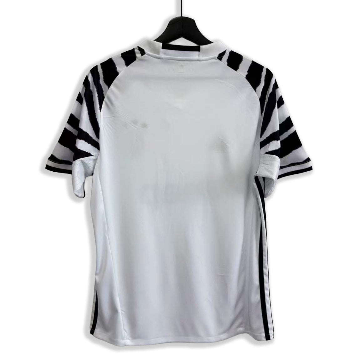 Maillot-Juventus-Retro-Vintage-2016-2017-Third-Hommee-2