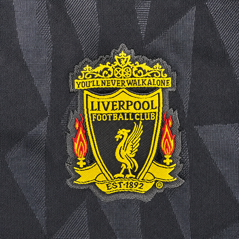 Maillot-Kit-Enfant-Suarez-Third-Liverpool-2010-2011-4