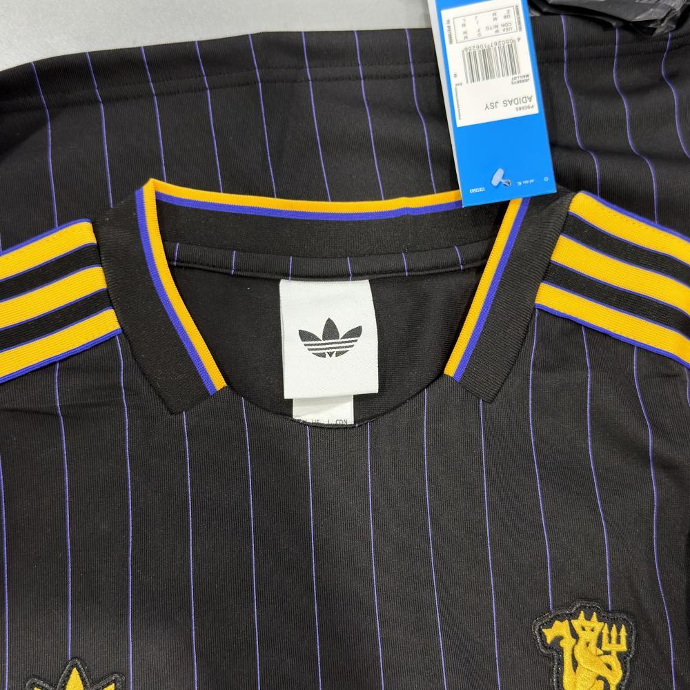 Maillot-Manchester-United-Lifestyle-Homme-2025-2026-Noir-3
