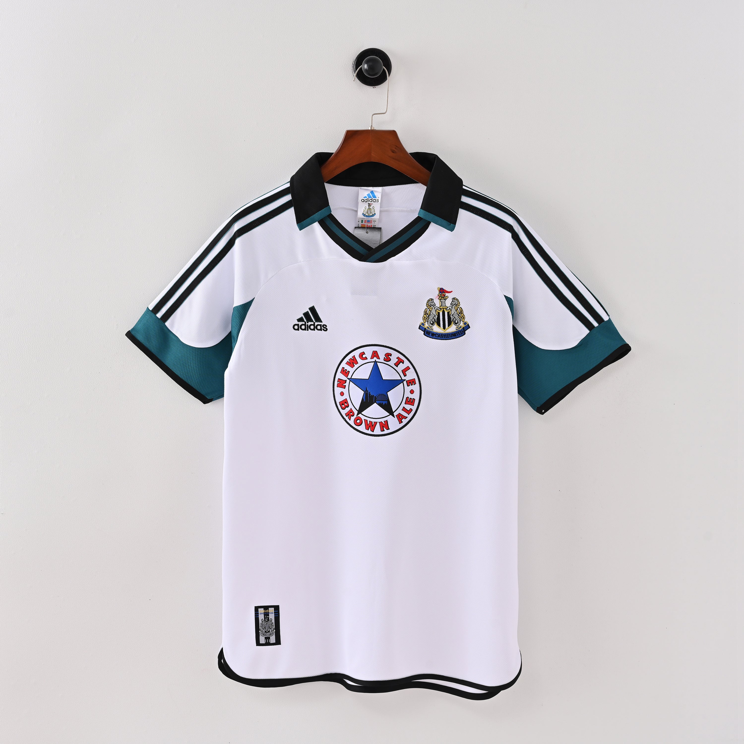 Maillot-Newcastle-United-1999-2000-Exterieur-Vintage-Retro-1