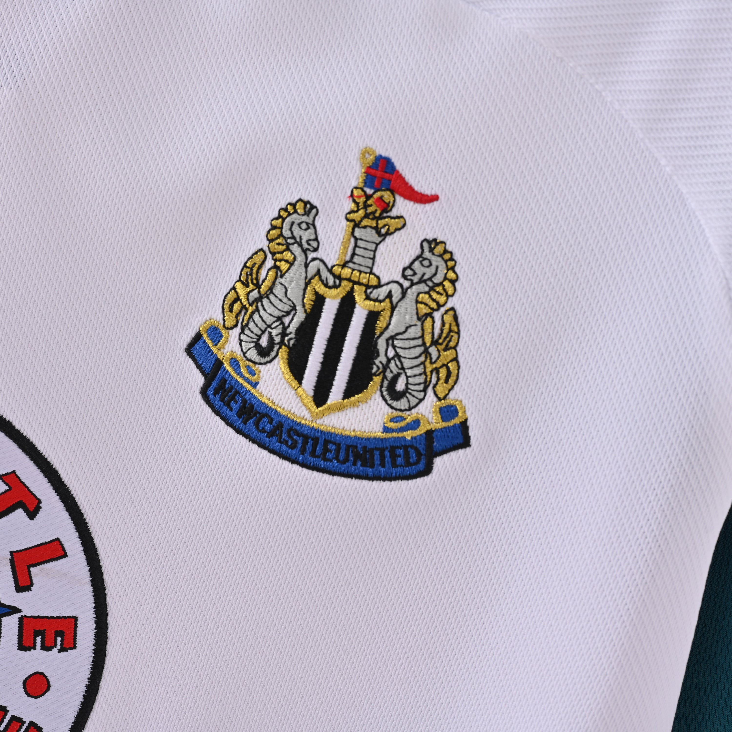 Newcastle United Retro Vintage 1999-2000 Away Men's Shirt – Foot