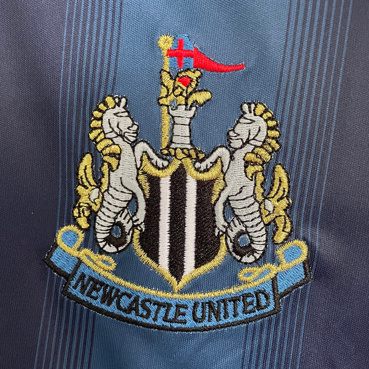 Maillot-Newcastle-United-Retro-Vintage-2004-2005-Exterieur-Homme-3