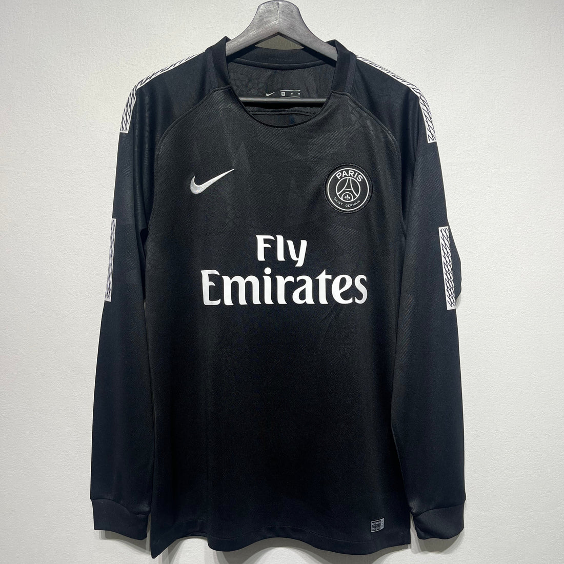 Maillot-PSG-Manches-Longues-Retro-Vintage-2017-2018-Third-Homme-1
