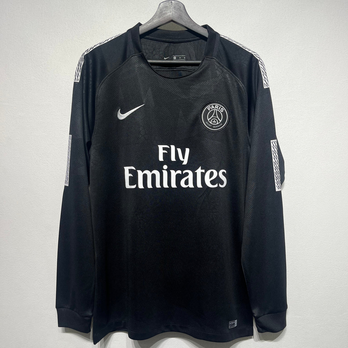 Maillot-PSG-Manches-Longues-Retro-Vintage-2017-2018-Third-Homme-1