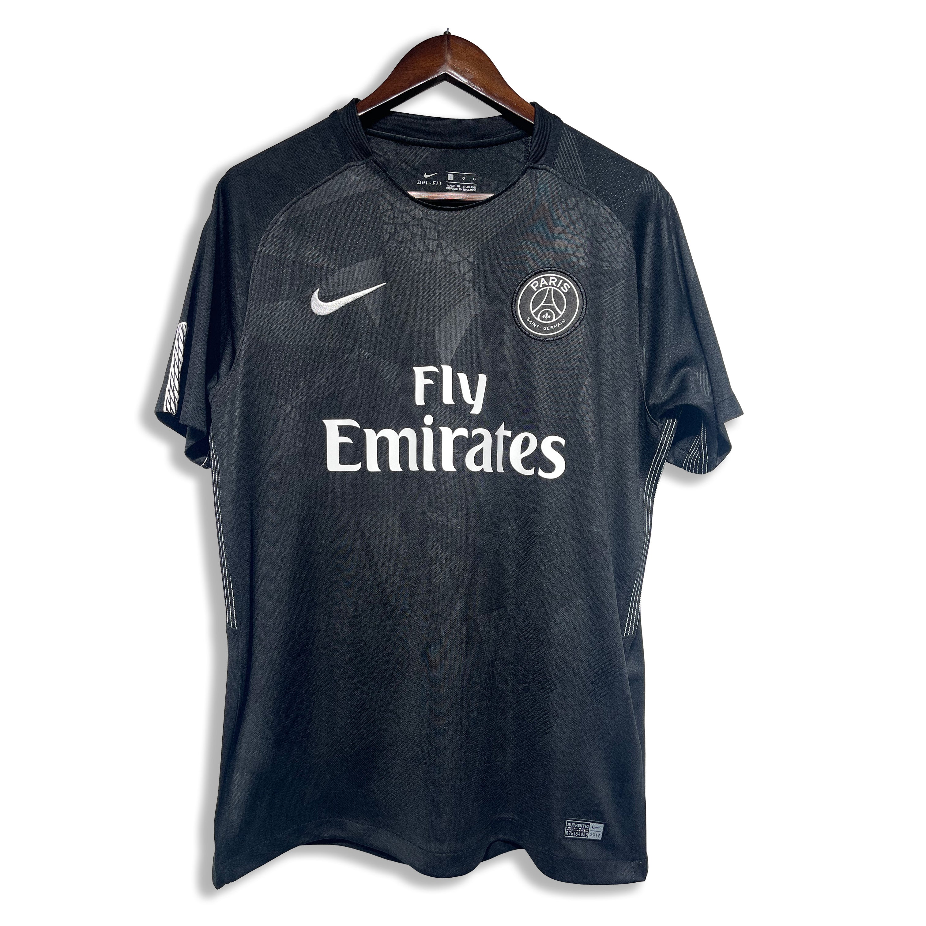 Maillot-PSG-Retro-Vintage-2017-2018-Third-Homme-1
