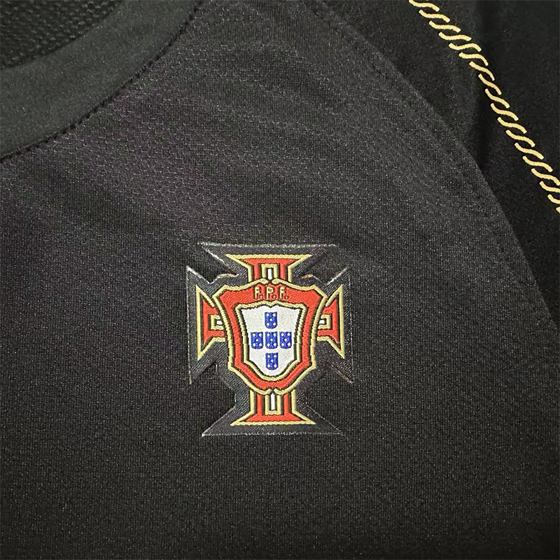 Maillot-Portugal-Kit-Enfant-Exterieur-2006-3