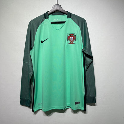 Maillot-Portugal-Manches-Longues-Retro-Vintage-2016-Exterieur-Homme-1