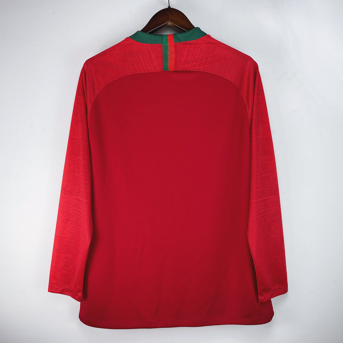 Maillot-Portugal-Manches-Longues-Retro-Vintage-2018-Domicile-Coupe-du-Monde-Homme-2