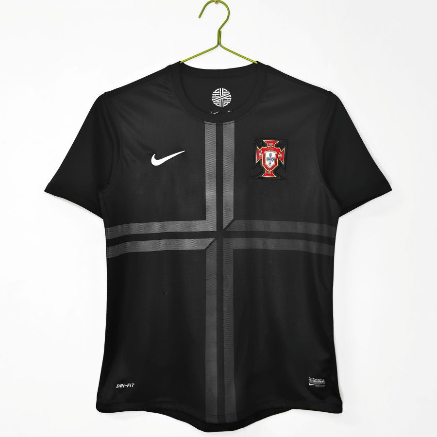 Maillot-Portugal-Third-Noir-2012-2013-Vintage-Retro-1