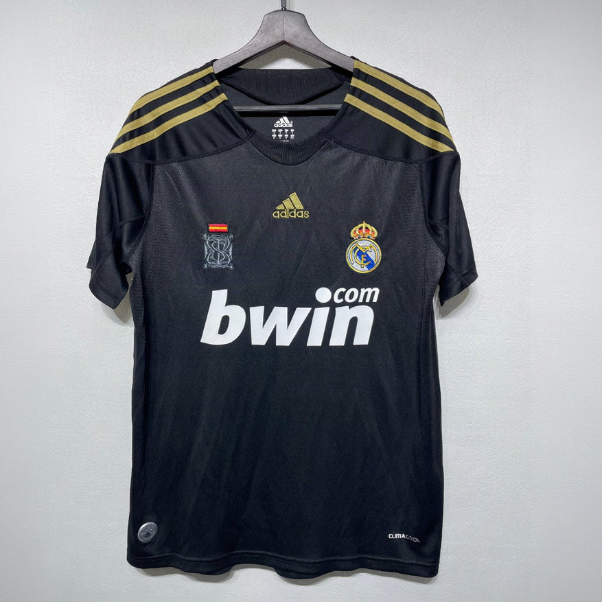 Maillot-Real-Madrid-Retro-Vintage-2009-2010-Exterieur-Homme-1