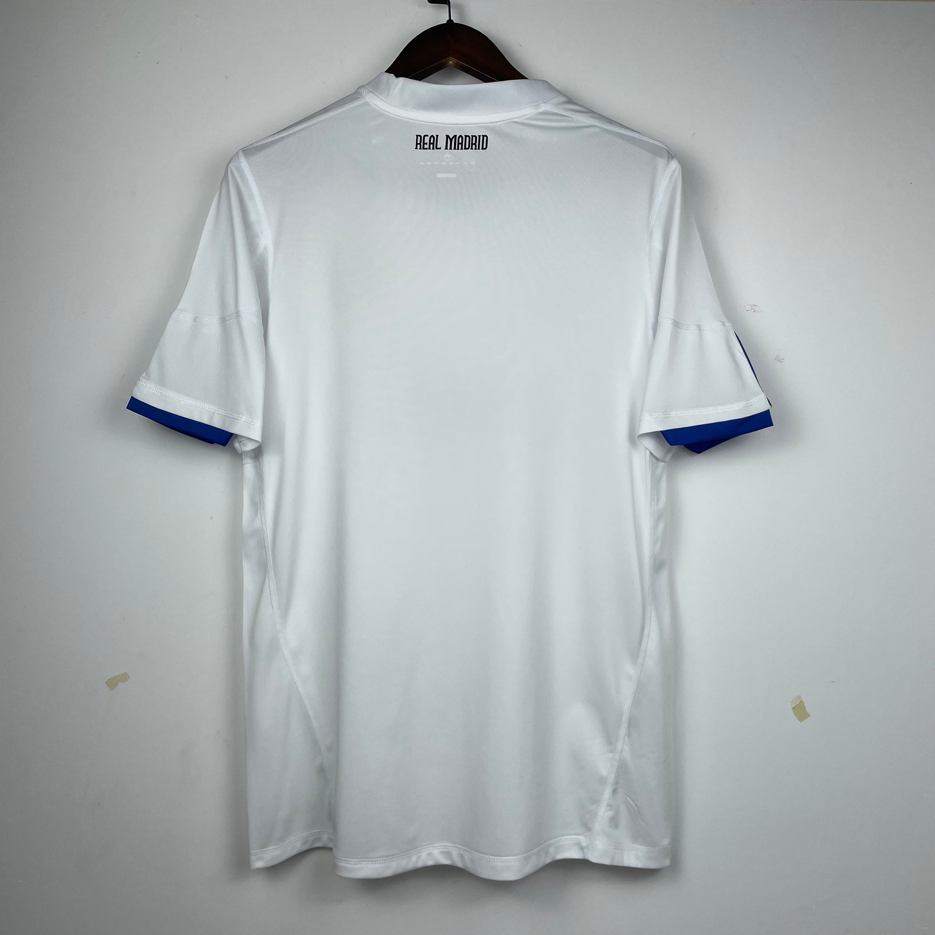 Maillot-Real-Madrid-Retro-Vintage-2010-2011-Domicile-Homme-2