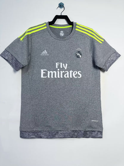 Maillot-Real-Madrid-Retro-Vintage-2015-2016-Exterieur-Homme-1