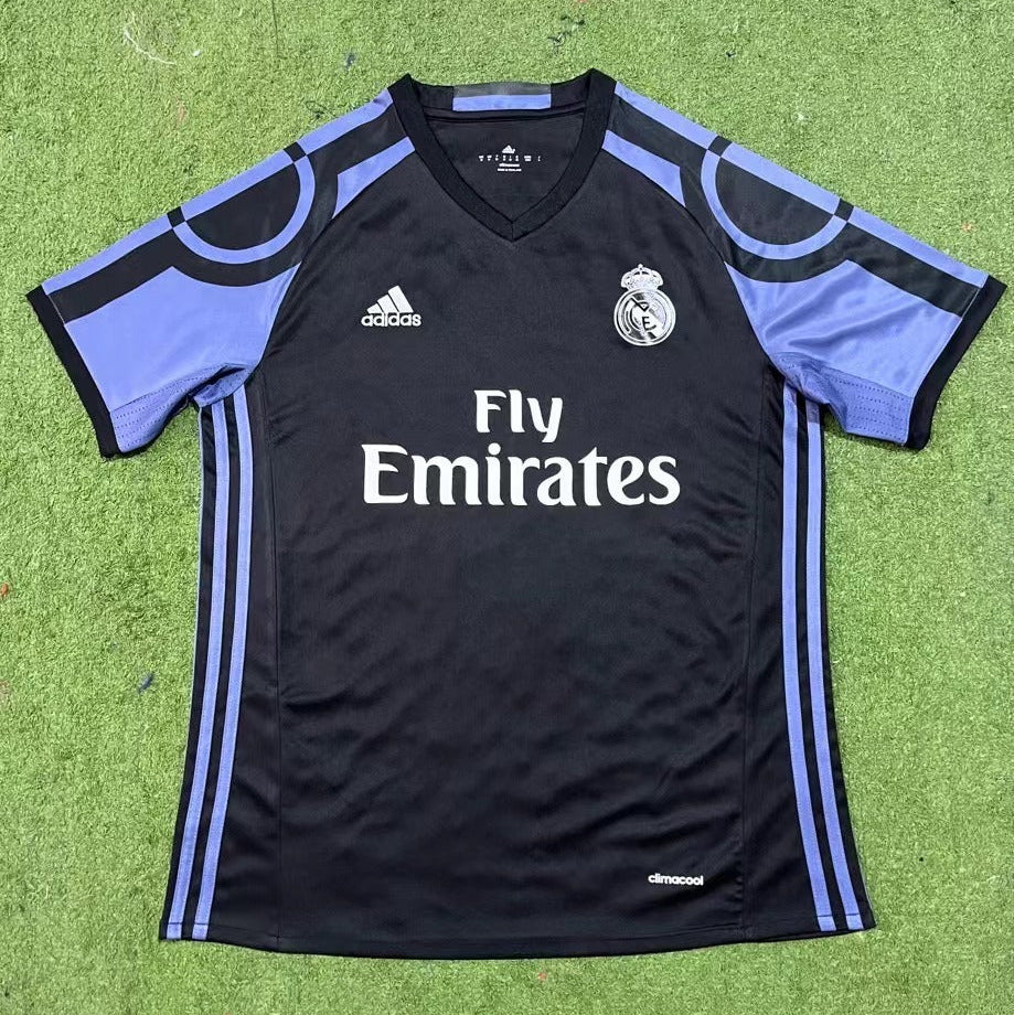 Maillot-Real-Madrid-Retro-Vintage-2016-2017-Third-Homme-1
