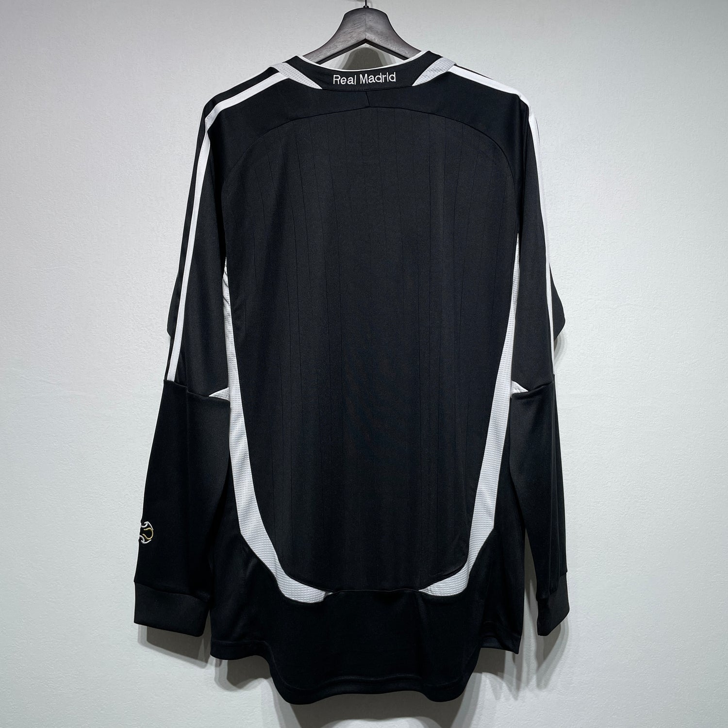 Maillot-Real-madrid-Manches-Longues-Retro-Vintage-2006-2007-Exterieur-Homme-2