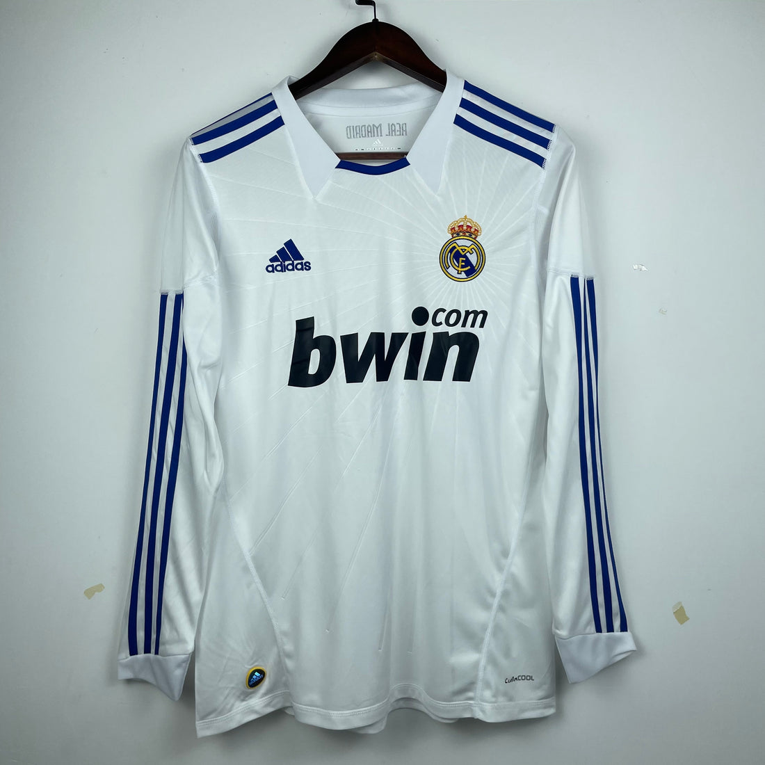 Maillot-Real-madrid-Manches-Longues-Retro-Vintage-2010-2011-Domicile-Homme-1