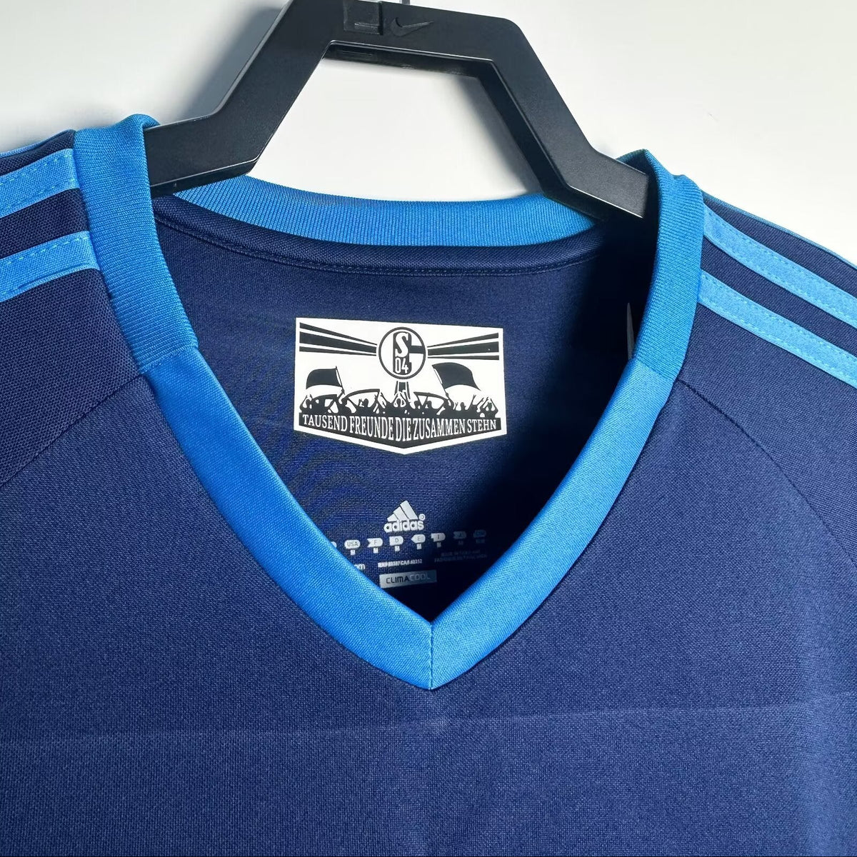 Maillot-Schalke-Retro-Vintage-2010-2011-Exterieur-Homme-4
