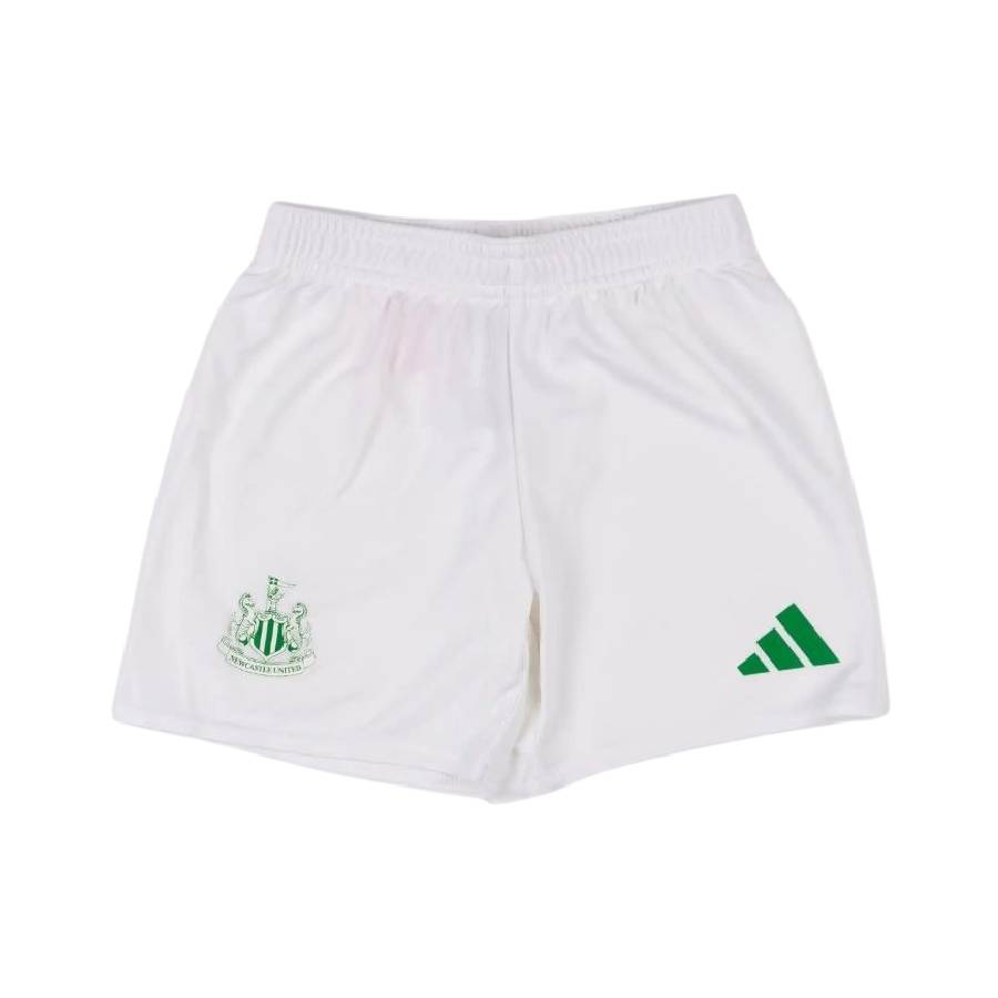Short-Newcastle-Exterieur-2025-2026-31