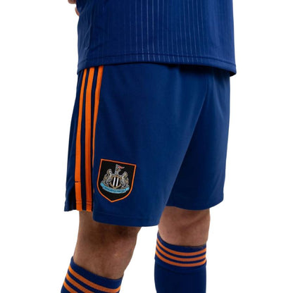 Short-Newcastle-Third-2025-2026-2