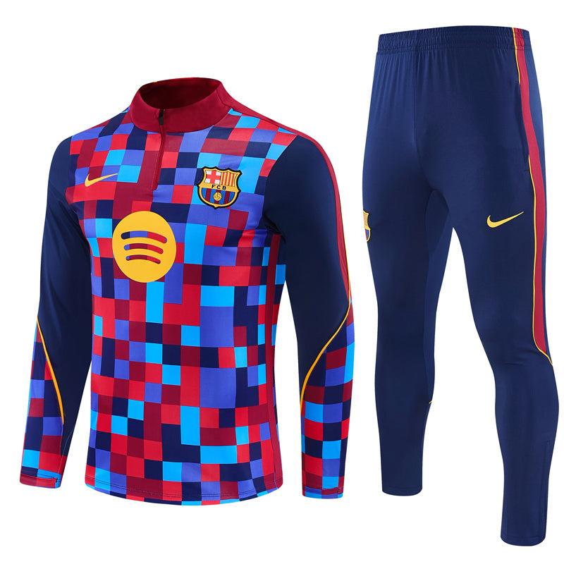 Survetement-Barcelone-Barca-Training-Homme-Enfant-2026-2027-Rouge-Bleu-Camouflage-1