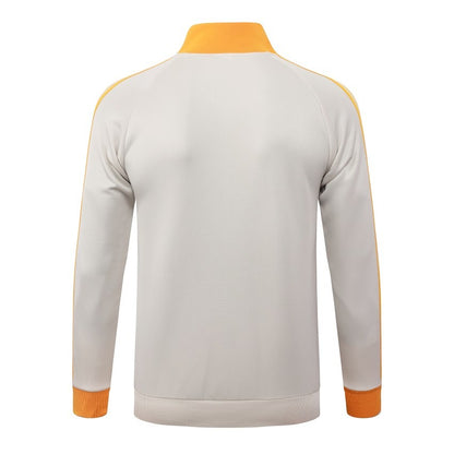 Survetement-Bayern-Munich-Veste-2026-2027-Beige-Orange-3