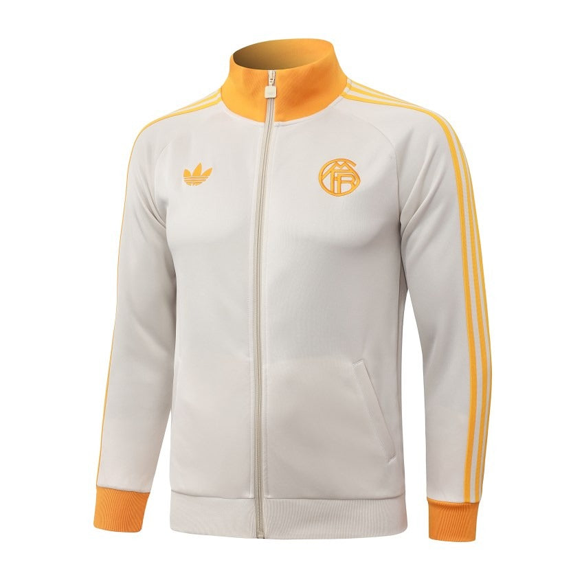 Survetement-Bayern-Munich-Veste-2026-2027-Beige-Orange-4