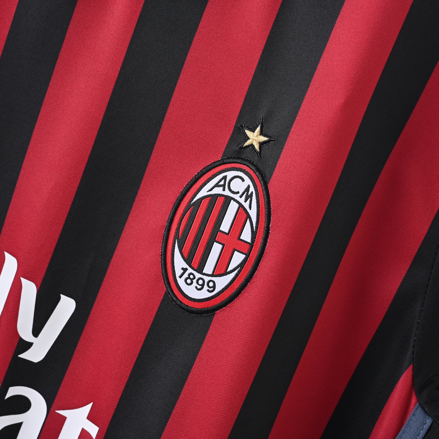 Maillot AC Milan 2016-2017 Domicile Retro Vintage Homme | Foot Sport