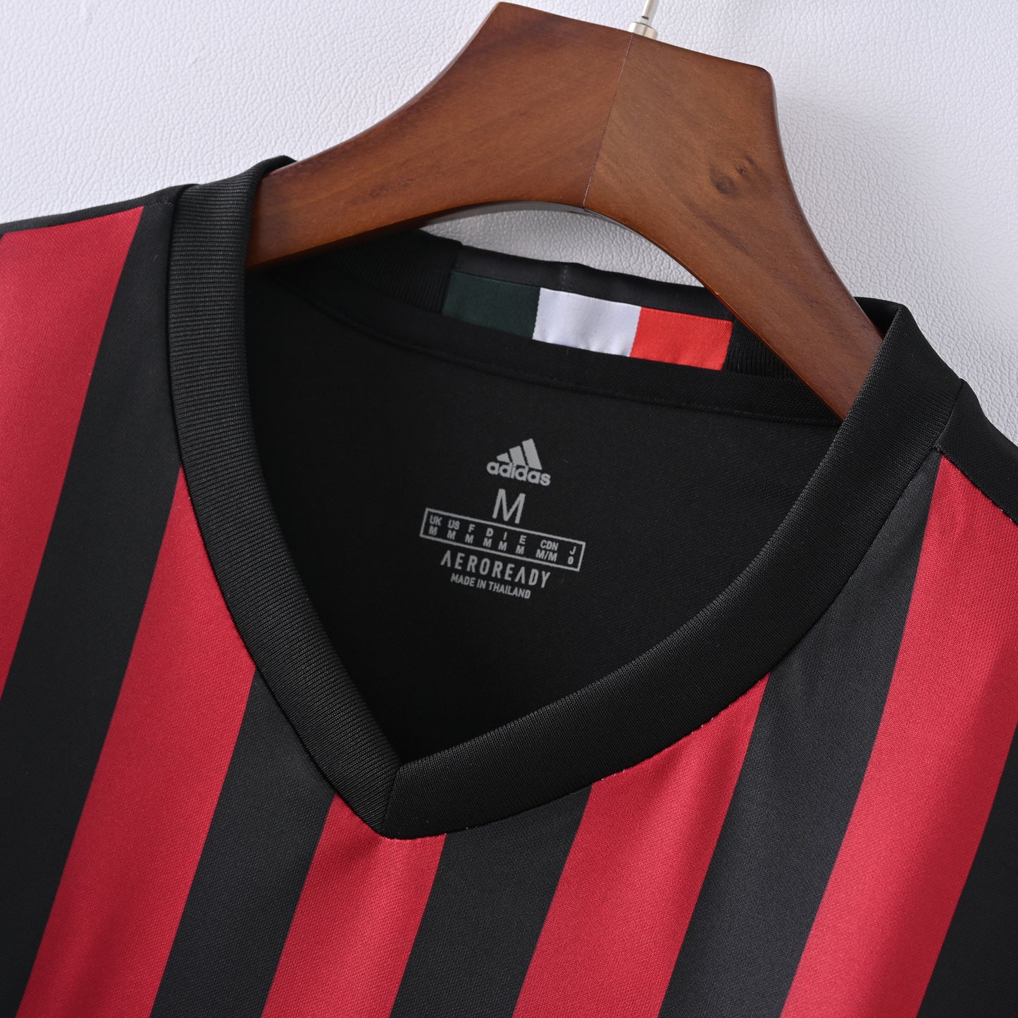 Maillot AC Milan 2016-2017 Domicile Retro Vintage Homme | Foot Sport