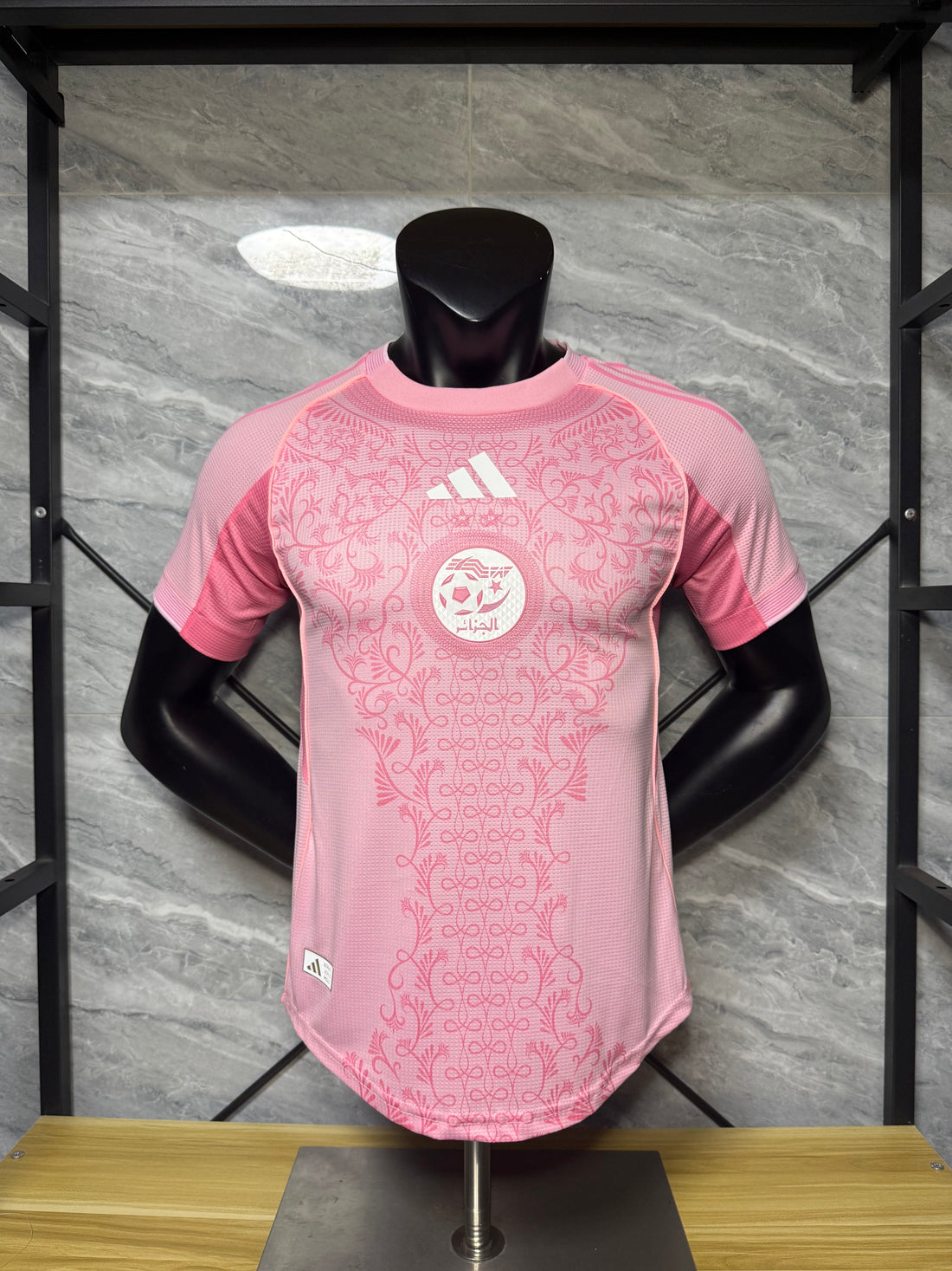 maillot-algerie-karakou-rose-2025-2026-version-match