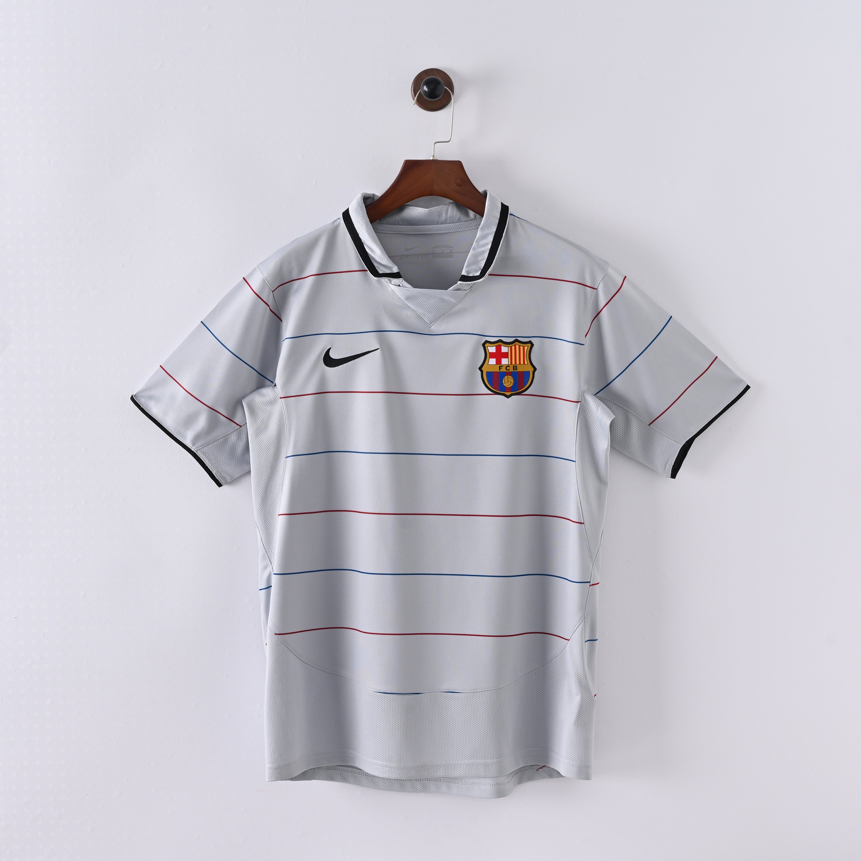 Men's Barcelona Retro Vintage Away Jersey 2003-2004 – Foot Sport