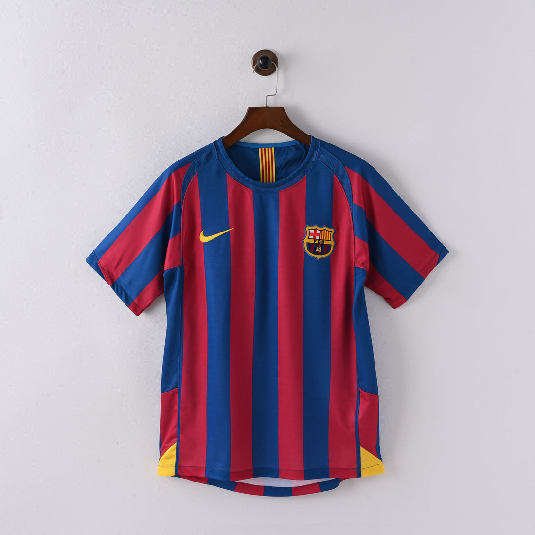 maillot-barcelone-2005-2006-domicile-vintage-retro-1