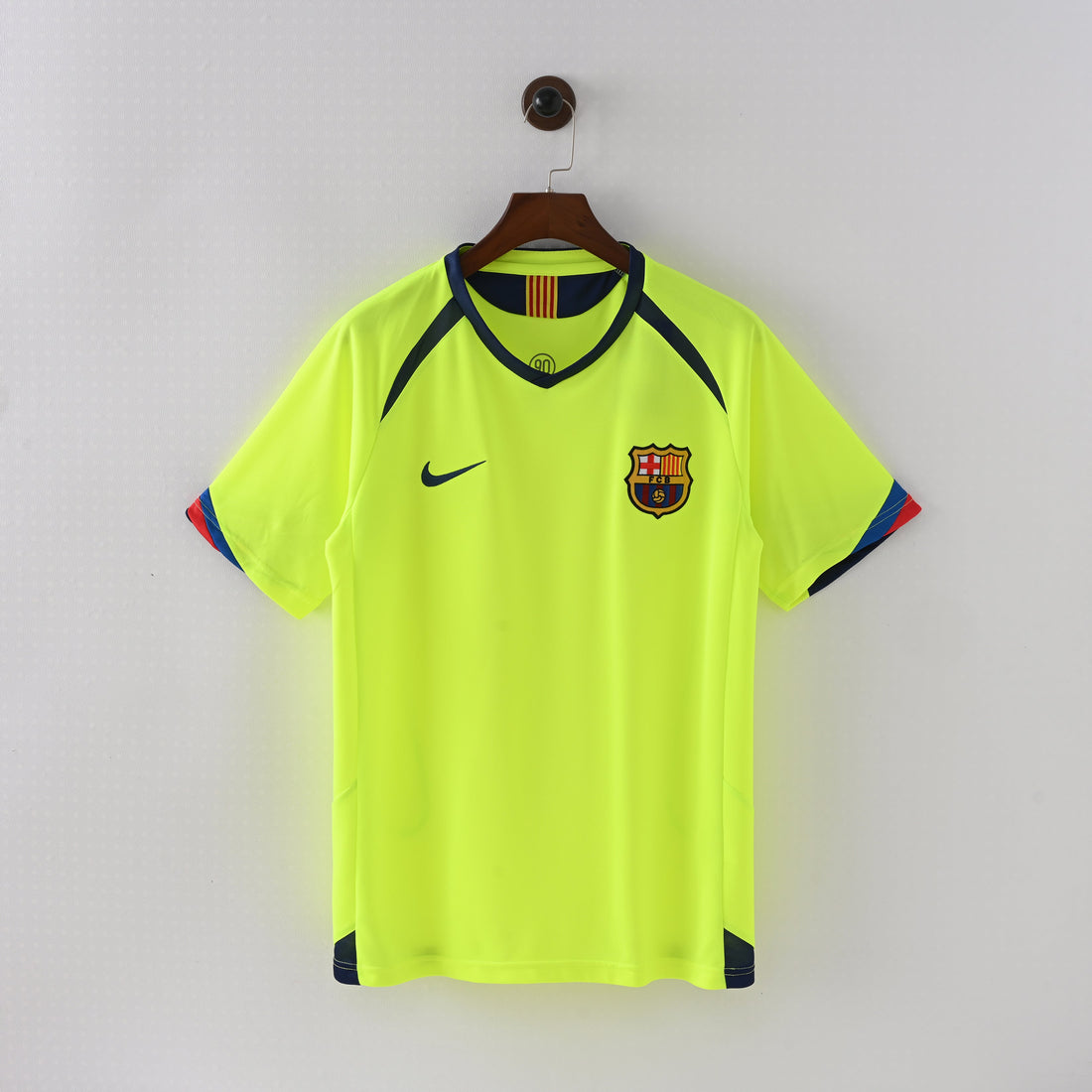 maillot-barcelone-2005-2006-exterieur-vintage-retro-1