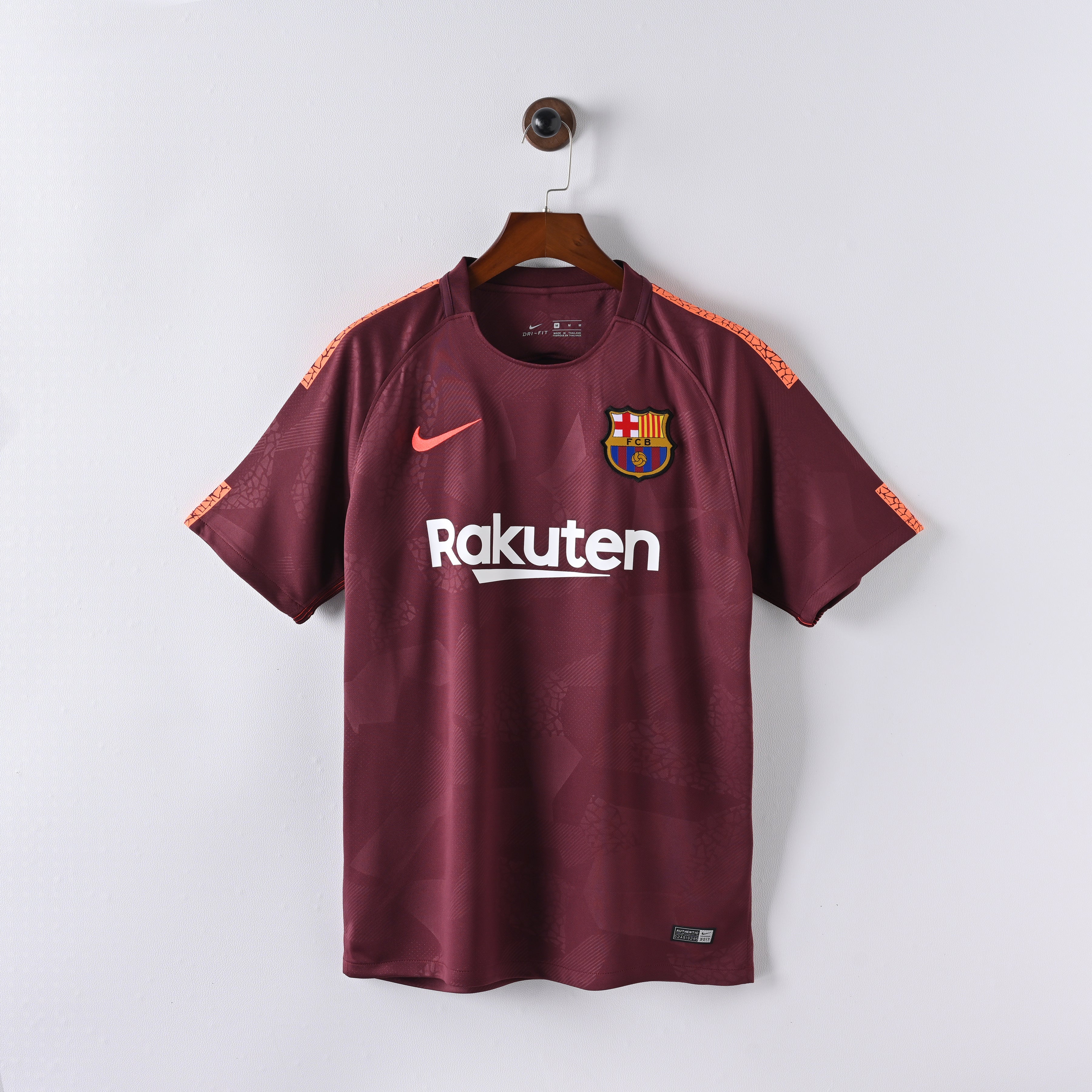 【レトロ】FC Barcelona  長袖 2017/2018 Barcelona Retro Vintage Away Shirt 2017-2018 Men | Foot Sport