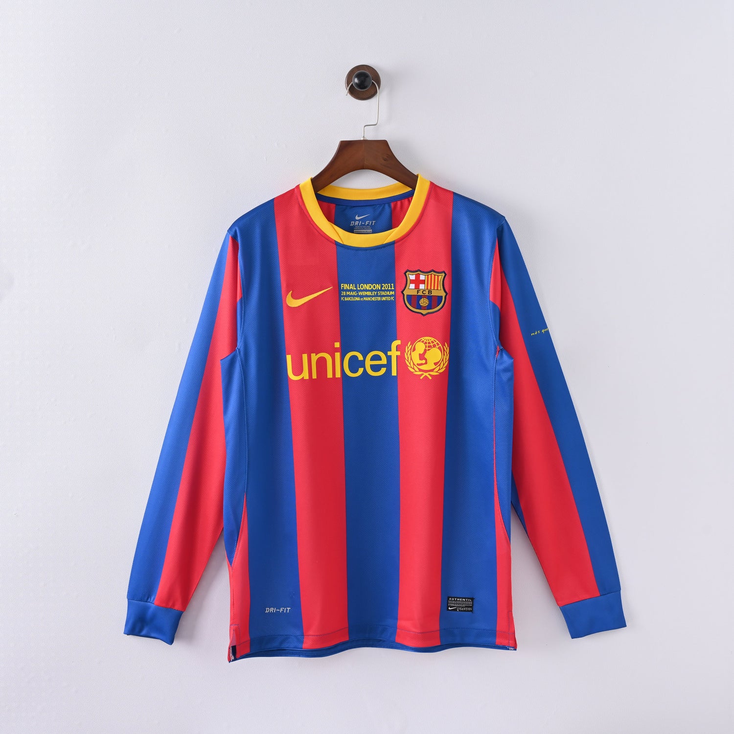 maillot-manches-longues-barcelone-2010-2011-domicile-vintage-retro-1