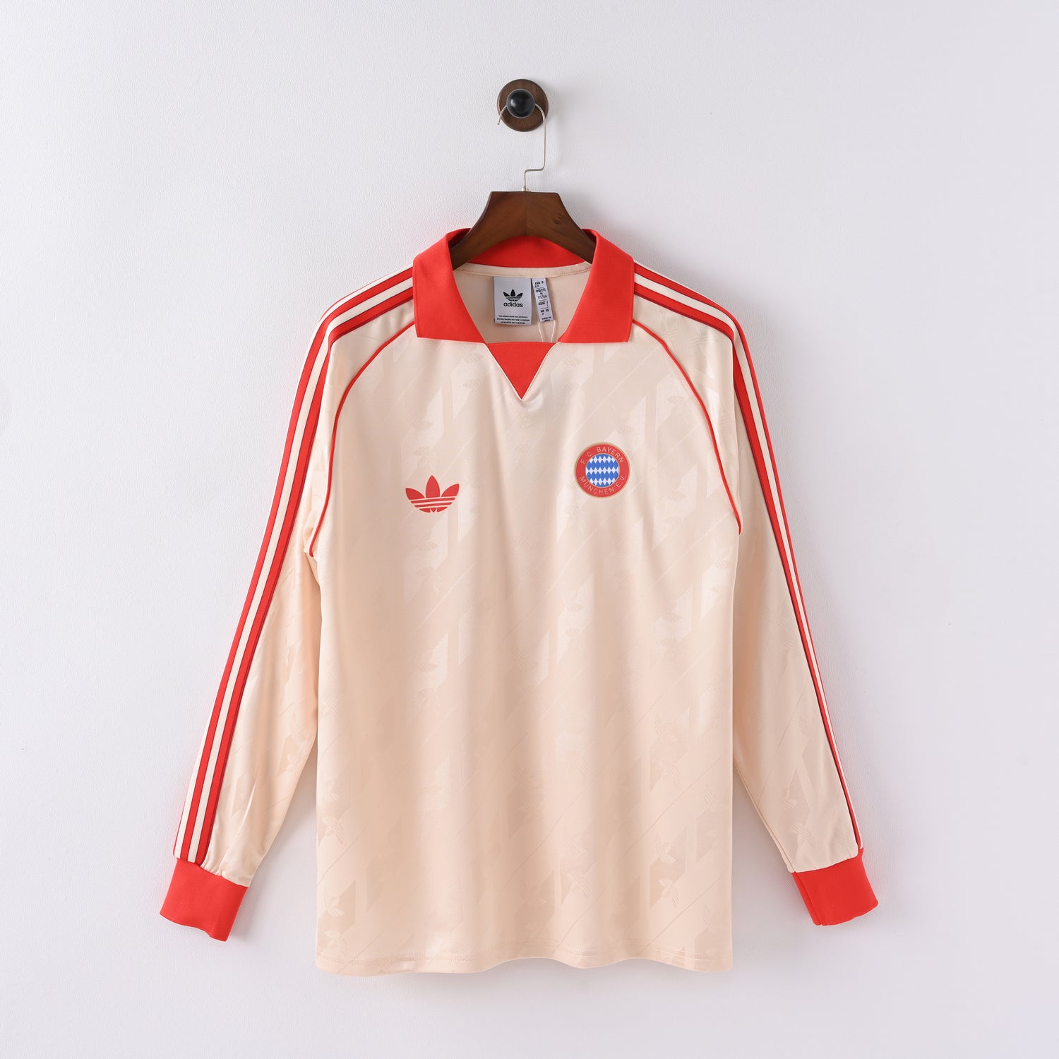maillot-manches-lounges-bayern-munich-2024-2025-LFSTLR-vintage-retro-1
